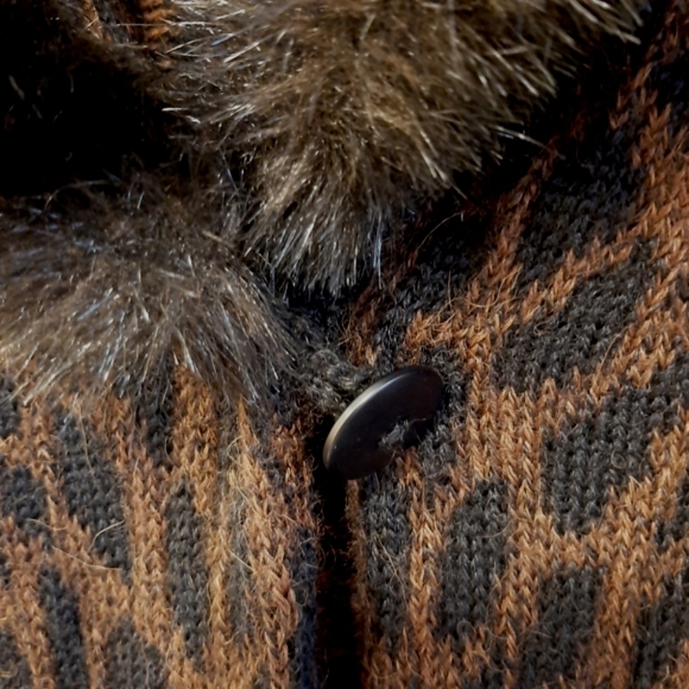 Millma Bolivia Alpaca Cardigan Sweater Faux Fur Mobwife Old Money Small Brown - Picture 8 of 8